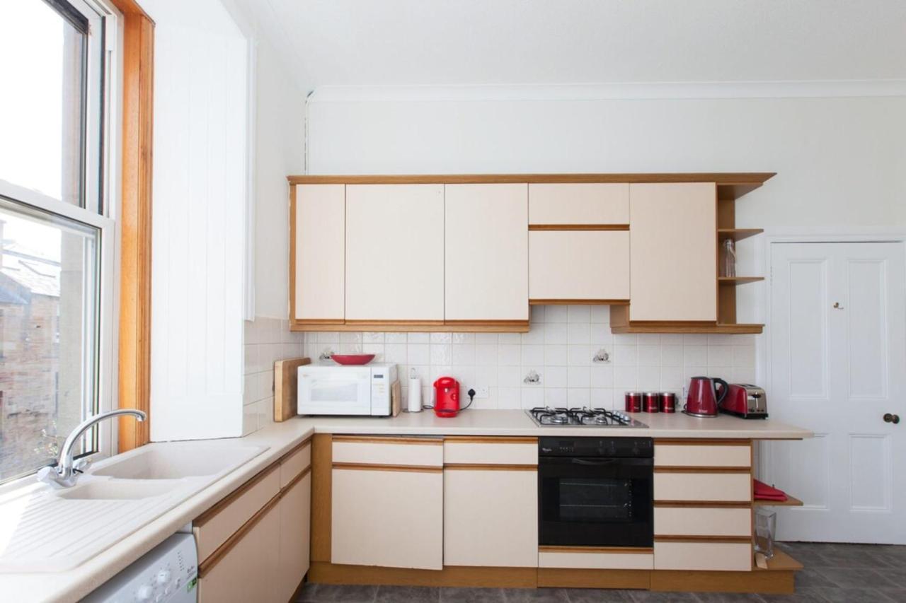 Spacious And Bright Polworth Flat เอดินบะระ ภายนอก รูปภาพ