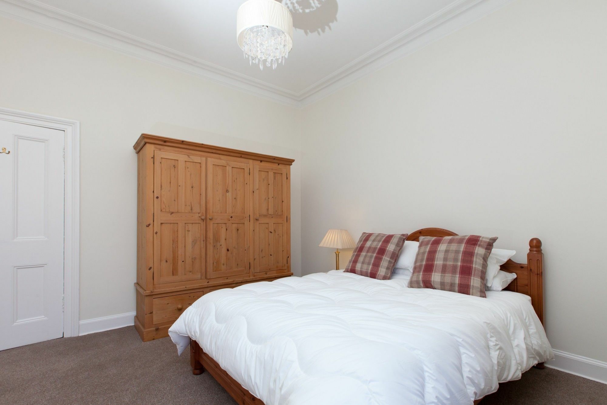 Spacious And Bright Polworth Flat เอดินบะระ ภายนอก รูปภาพ
